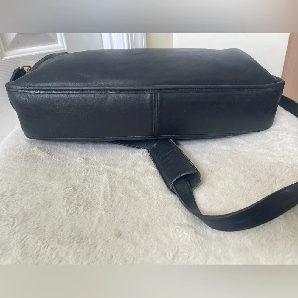 Coach Vintage Black Leather briefcase GUC